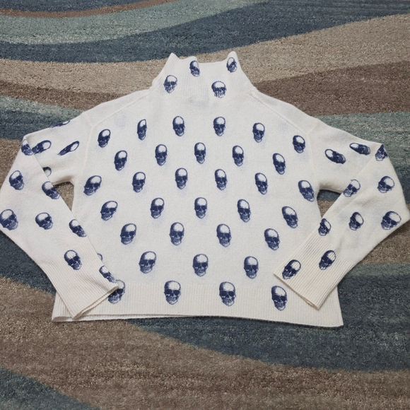 360CASHMERE SIZE M CASHMERE SKULL PRINT TURTLENECK SWEATER - Picture 3 of 8